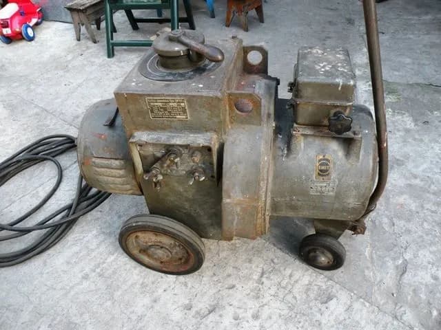 Jak zrobić generator prądu 230V z alternatora - krok po kroku dla każdego