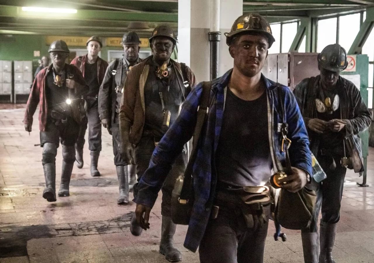 Ile zarabia elektryk na kopalni? Zaskakujące wyniki i różnice regionalne